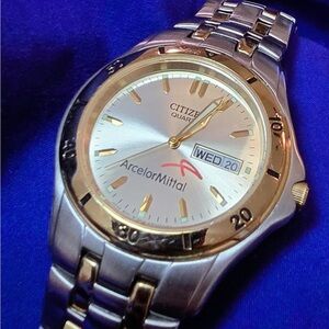 Citizen Classic Two Tone Day Date Men's Watch
New battery fully working